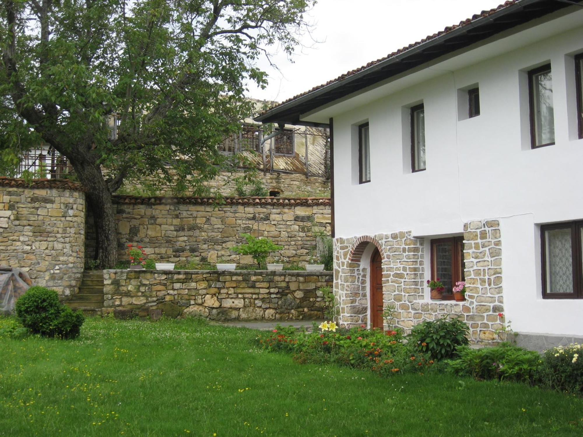 Hotel Elefterova Kashta Arbanasi Esterno foto